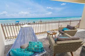 Magnificent Seafront Flat